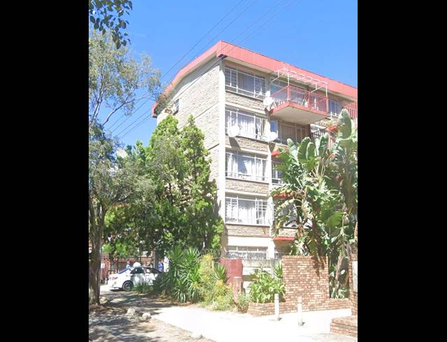 3 BEDROOM APARTMENT FOR SALE IN SUNNYSIDE